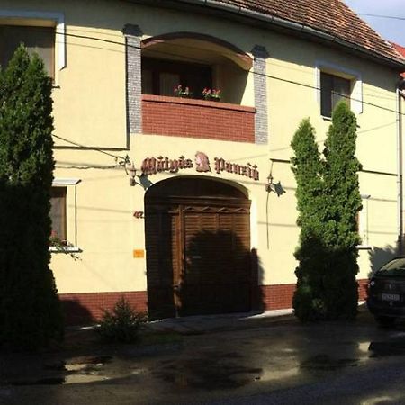 Bed and Breakfast Matyas Panzio Szegedin Exterior foto